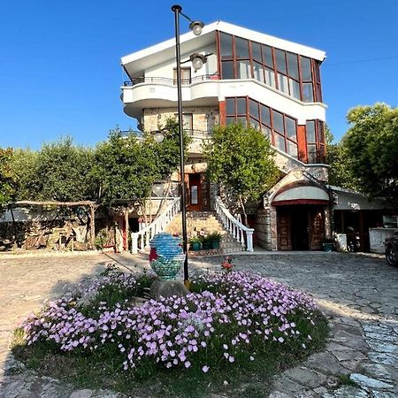Hotel Orikum Exterior foto